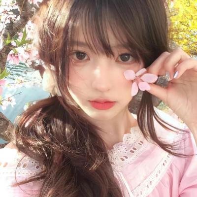 莫妮克：自我介绍一下